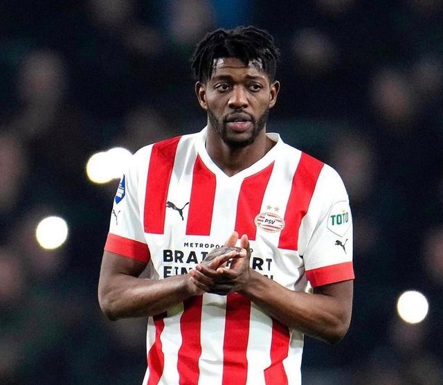 九游-里程碑夜法兰克福防线松动；荷甲今晚刷纪录；压力陡增；控场能力受关注