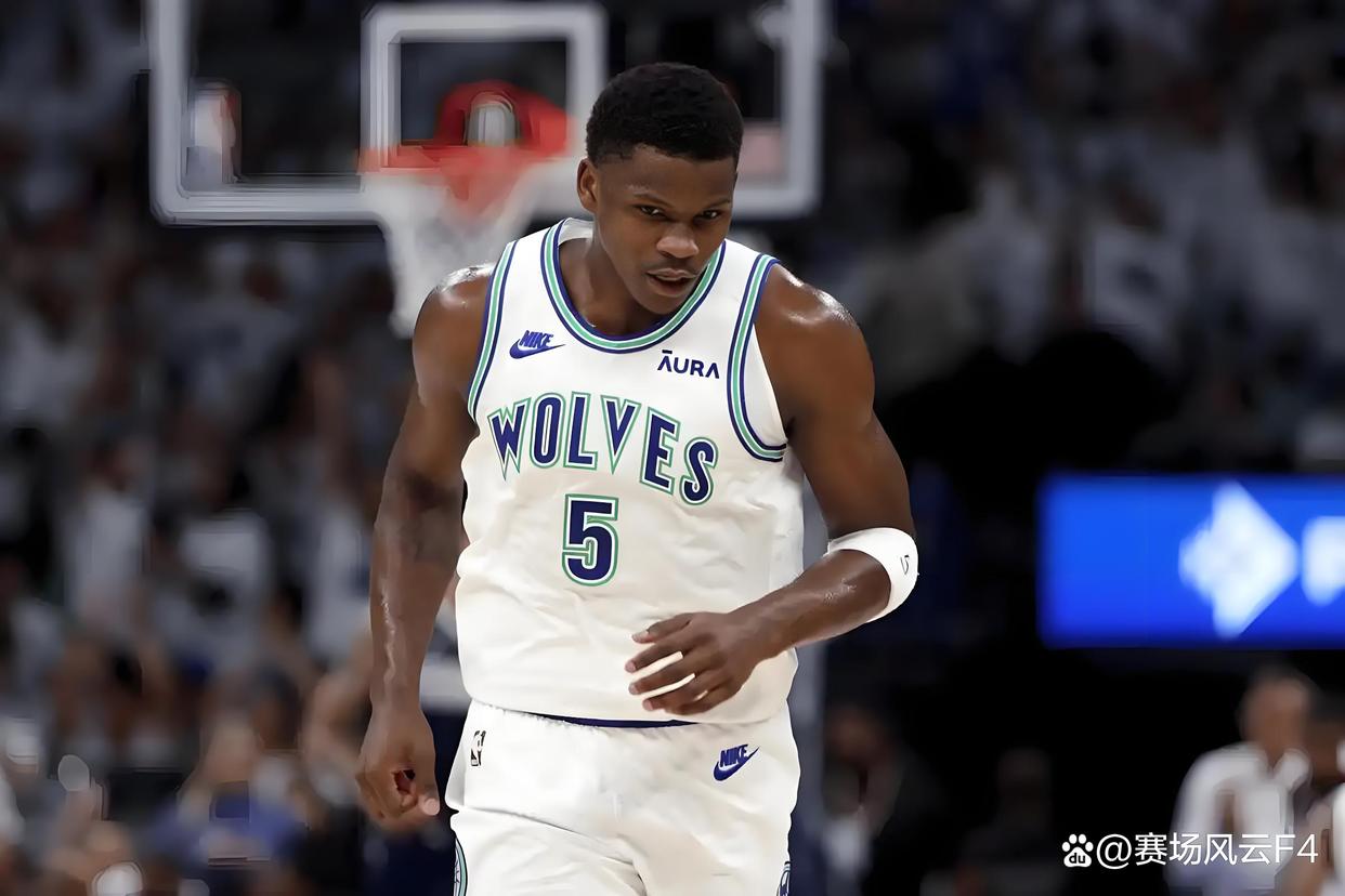 包含赛前迈阿密热火调整名单以备NBA常规赛，外线爆发环节打磨，底气十足，高层口径保持一致的词条