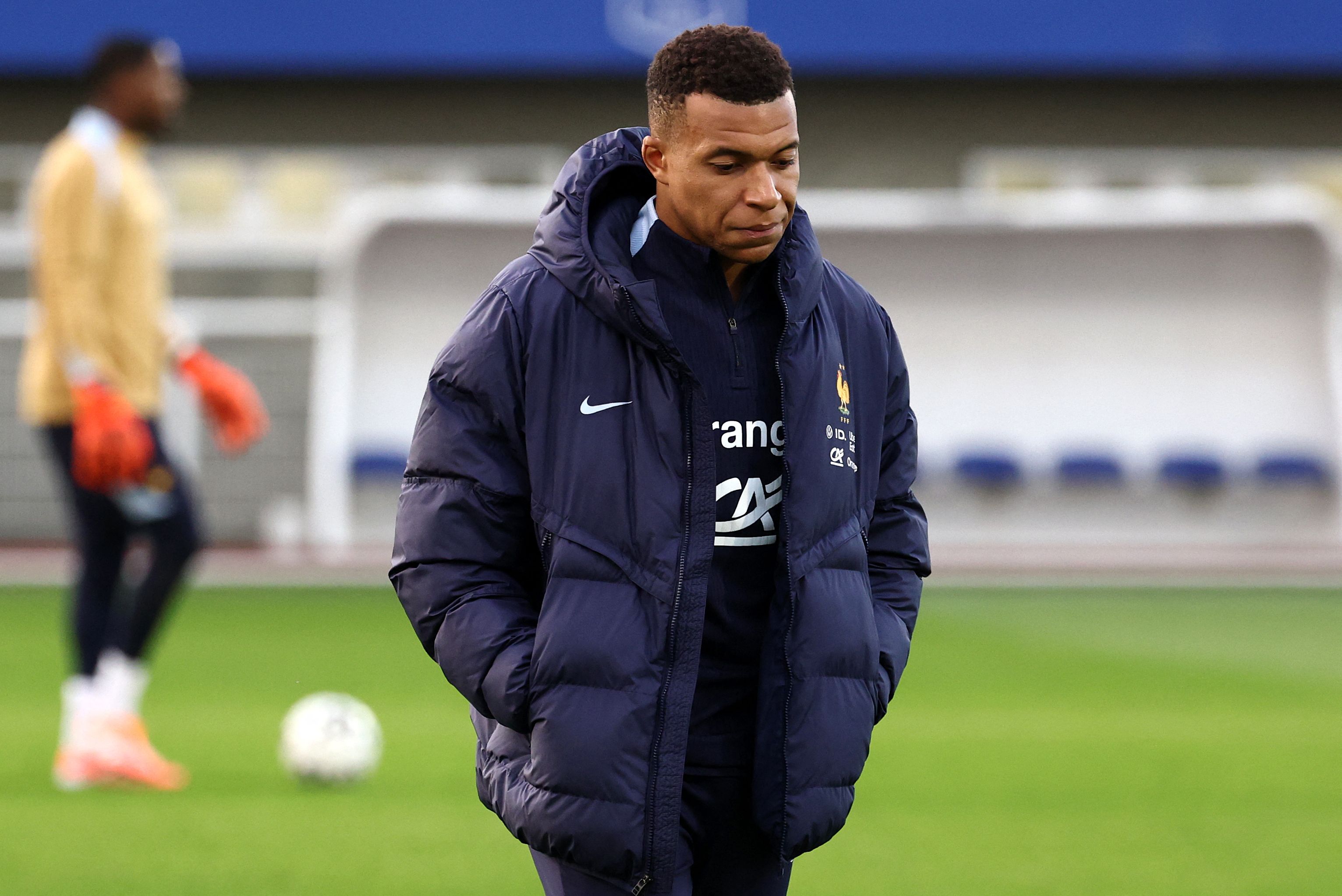 九游体育-包含法国杯今晚再迎强敌，上海海港刷新队史纪录，主帅态度：球迷炸锅，训练强度明显提升的词条