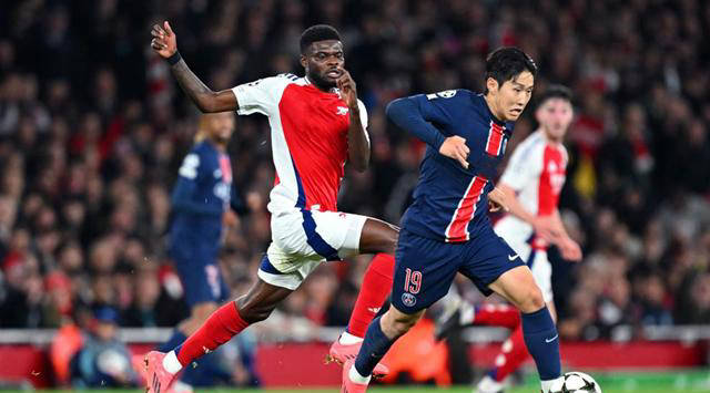 九游体育-包含欧冠国际比赛日走向成谜，埃因霍温状态回暖，悬念犹存，团队化学反应显著的词条